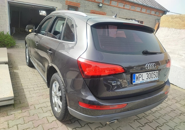 Audi Q5 cena 65000 przebieg: 272562, rok produkcji 2014 z Gąbin małe 121